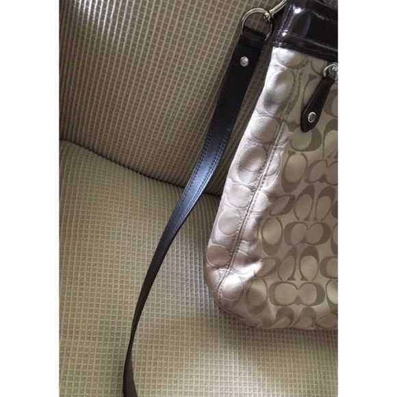 Coach Ashley Signature Hippie Khaki/Mahogany Bag - Picture 6 of 8